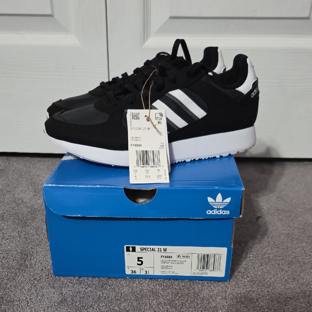 Adidas Special 21 Black And White Running Shoes Womens Size 5